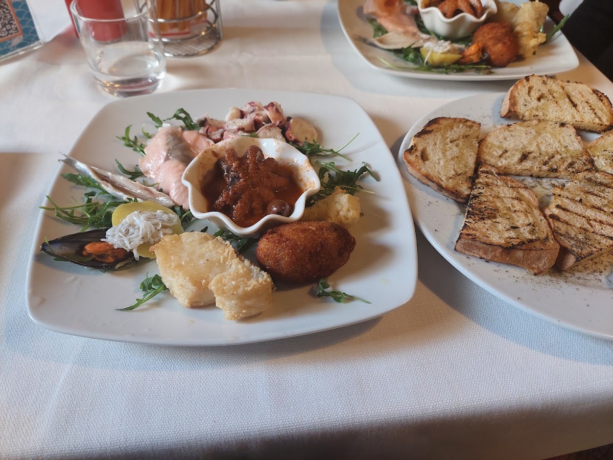 Ristorante La Grotta Del Pescatore Photos 2